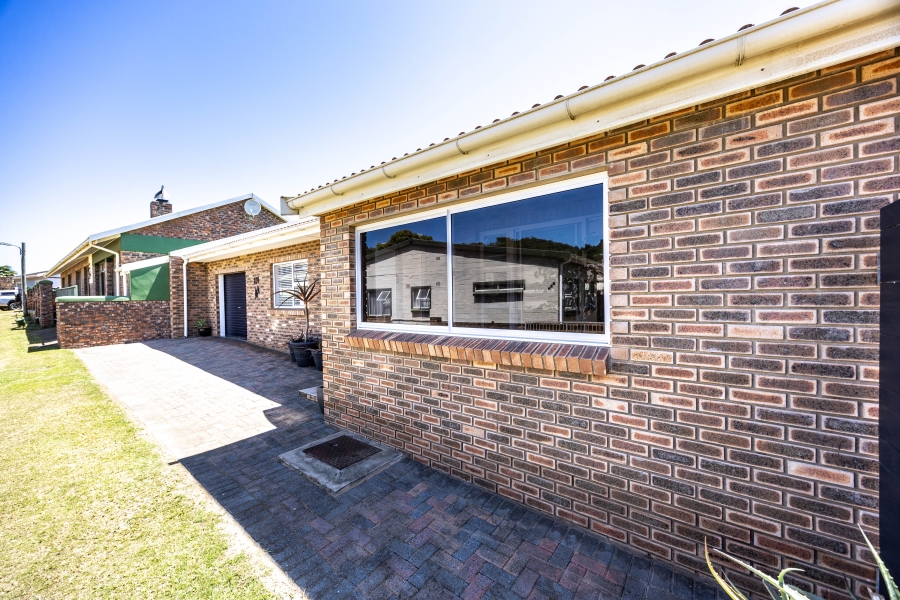 4 Bedroom Property for Sale in Cosy Corner Eastern Cape